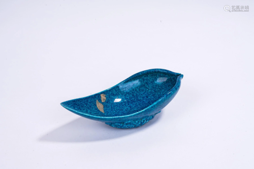 Chinese Blue Glaze Leaf Shaped Washer