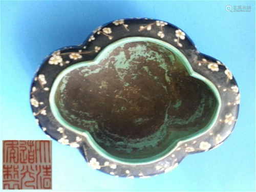 Chinese Antique Porcelain Brushpot