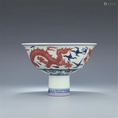 Ming Xuande Blue and white glaze red double dragon wear