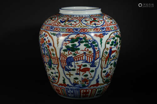 Multi-Colored Animal Pattern Jars in Jiajing, Ming Dynasty