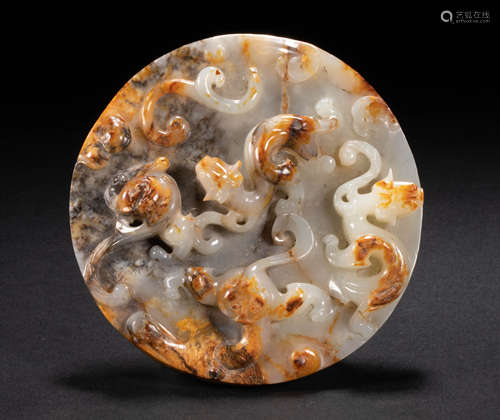 Hetian Jade Dragon Pendant in Han Dynasty