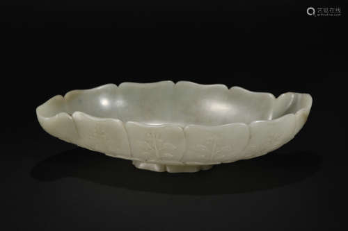 Hetian Jade Pen Licking in Qing Dynasty