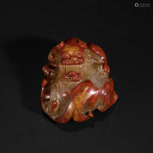 The head of the red beast in the Warring States Period in th...