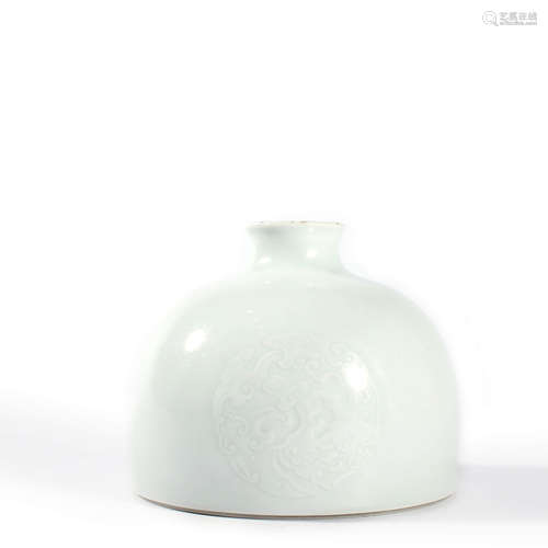 A White Glaze Beehive-Shaped Water Coupe