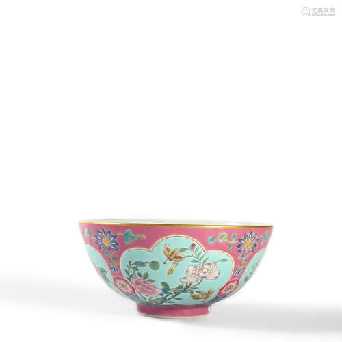 A Famille Rose Enclosing Flowers Bowl