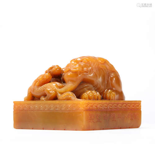 A Carved Tianhuang Stone Lion Square Seal