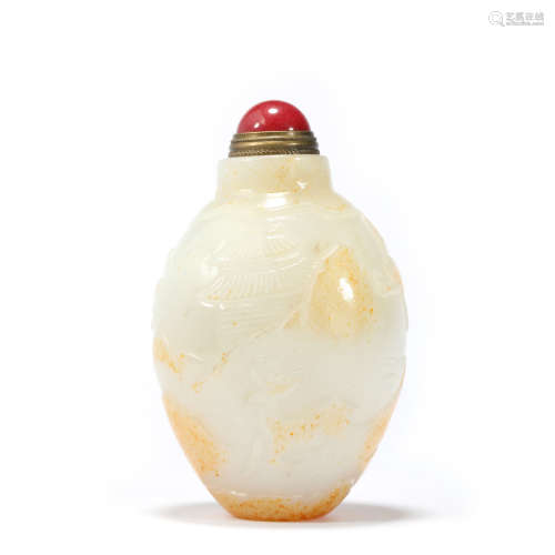 A Carved Jade Children Playing Snuff Bottle