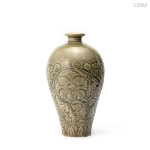 A Cizhou Kiln Incised Floral Meiping Vase