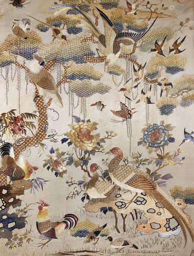 An Embroidered Hundred Birds Table Sreen