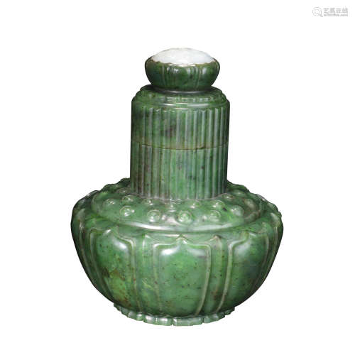 A Hetian Jade Spinach-Green Jade Vase