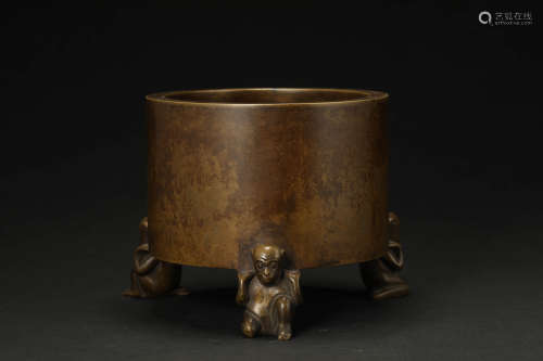 CHINESE BRONZE CYLINDRICAL FIGURAL CENSER