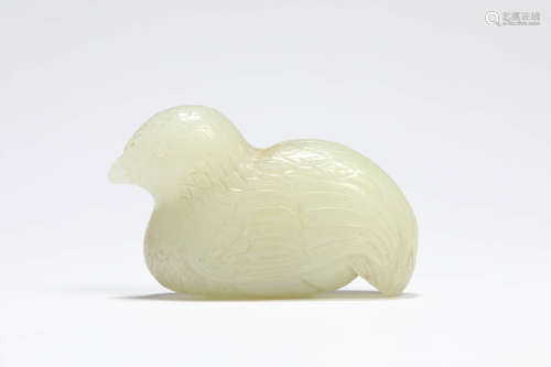 CHINESE CARVED WHITE JADE BIRD ORNAMENT