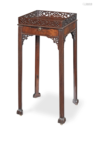 A GEORGE III MAHOGANY URN STAND