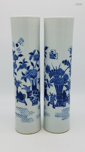 A Pair of Blue and White Vases, Qing Dynasty