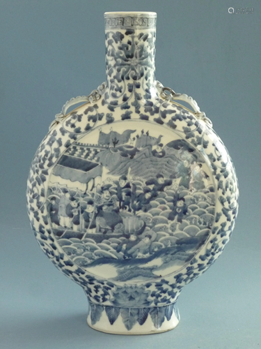 A Blue and White Moonflask Vase, Qing Dynasty