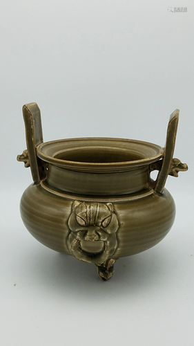 A Song-Style Porcelain Censer