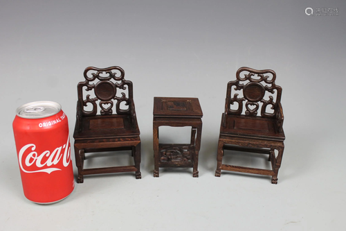 A Set of Miniature Chicken Feather Wood Chairs and Desk