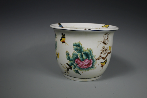 A Famille-Rose Jardiniere, Mid 20th Century