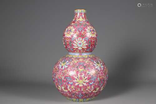 Qing Dynasty pastel painted gold flower gourd bottle