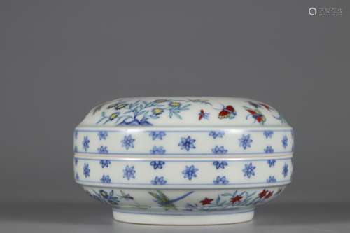 Ming Dynasty doucai flower and bird Rouge box