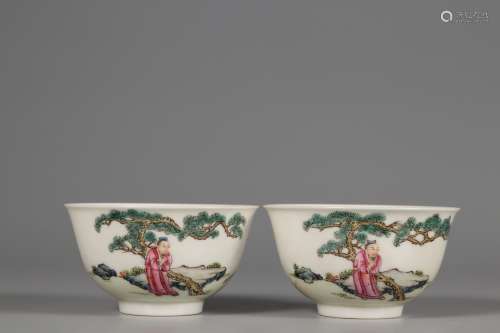 A pair of pastel character story bowls in the Qing Dynasty