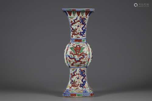 Colorful dragon pattern square flower goblet in Ming Dynasty