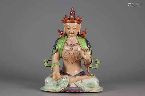 Guanyin image of Qing Dynasty pink porcelain