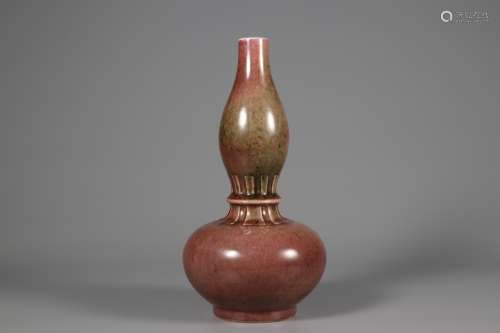 Red glazed gourd bottle of Qing Dynasty