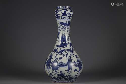 Ming Dynasty blue and white character story garlic bottle