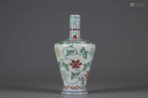 Qing Dynasty doucai flower bottle