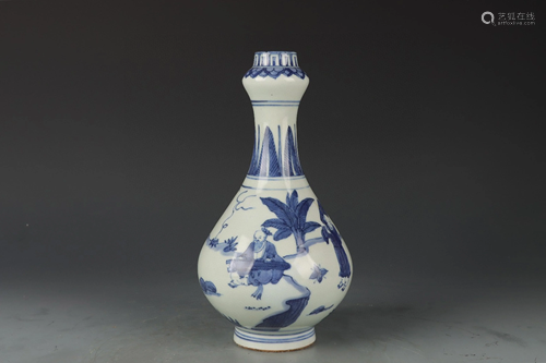 A Chinese Blue and White Porcelain Vase