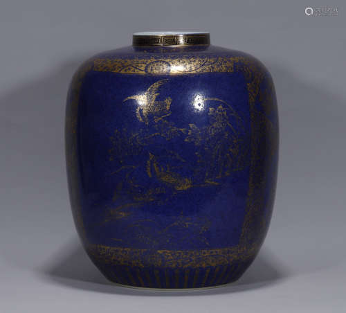A Blue Glaze and Gilt Jar Qing Dynasty