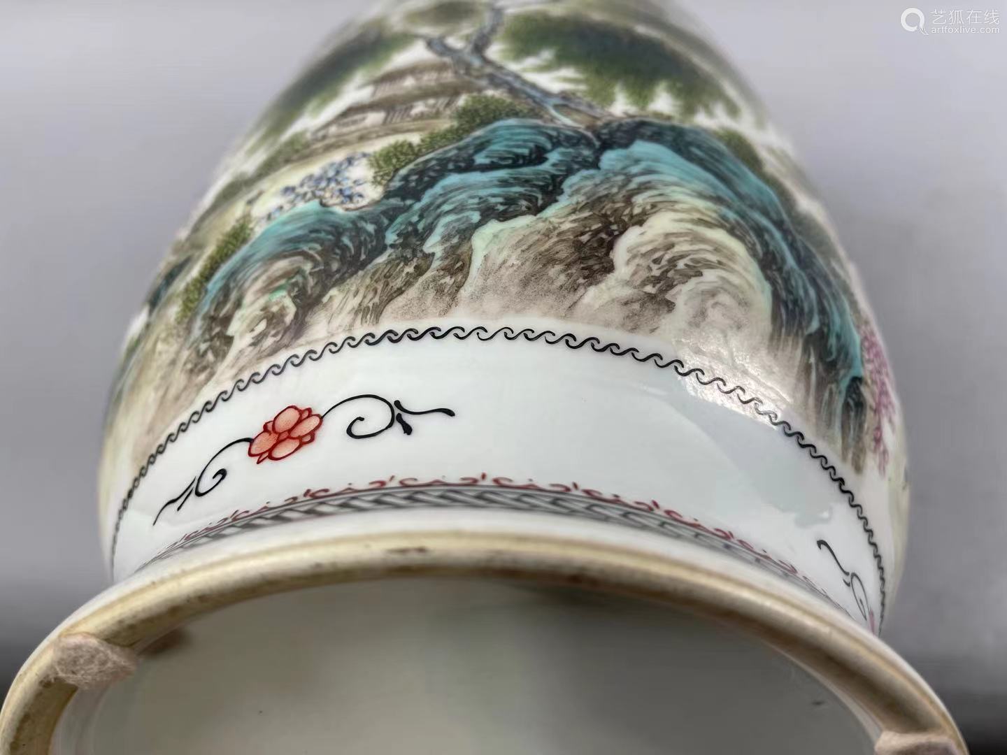 珠山八友张志汤精品山水花瓶