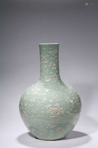 Chinese Pale Celadon Glazed Porcelain Vase