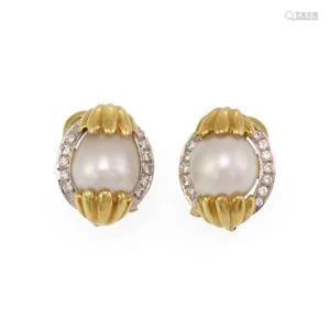 Estate 18k Gold Diamond Pearl Egg Shell Post Clip