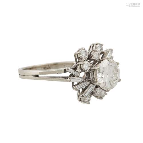 Ring mit Brillant von ca. 1,5 ct,