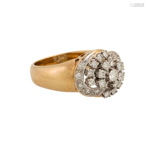 Ring mit Brillanten von zus. ca. 0,7 ct,