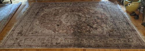 Nain Floral Medallion Carpet 10' x 12'