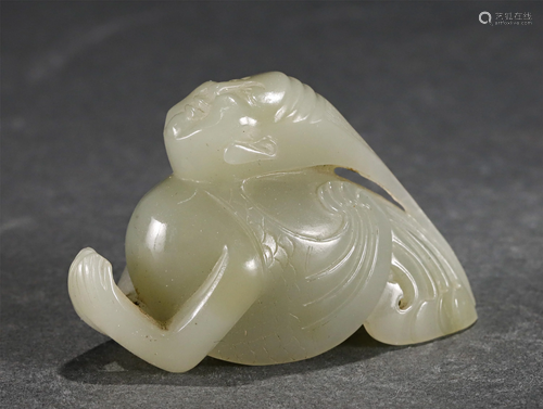 A CHINESE JADE CARVED DECORATION