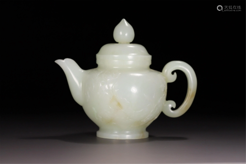 A CHINESE JADE CARVED TEA POT
