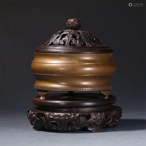 A CHINESE BRONZE TRIPOD CIRCULAR INCENSE BURNER