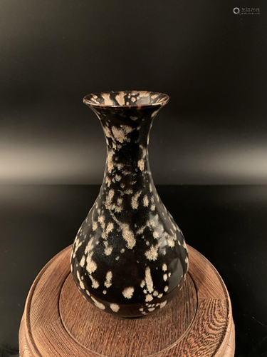 Chinese Jizhou Yao Porcelain Vase