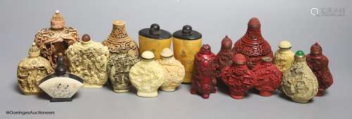 Mixed composition Chinese snuff bottles