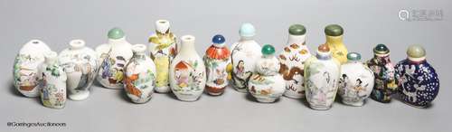 A collection of Chinese porcelain snuff bottles