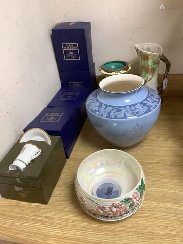 A quantity of mixed ceramics to include Worcester, Wedgwood,...