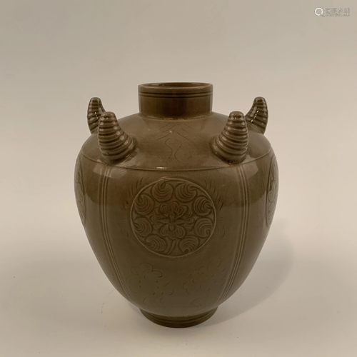 Chinese Yue Kiln Flower Jar