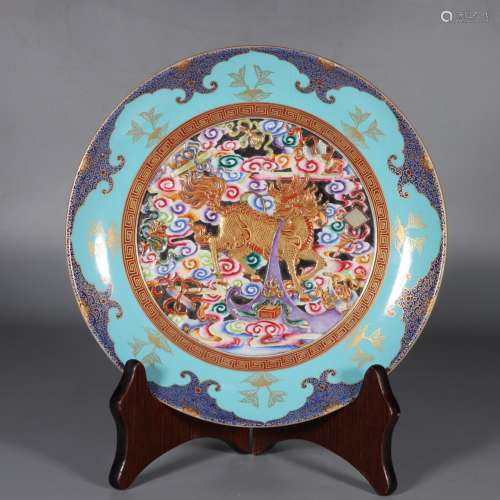 Chinese Qing Dynasty Qianlong Famille Rose Porcelain Plate