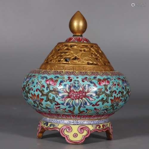 Chinese Qing Dynasty Qianlong Porcelain Incense Burner