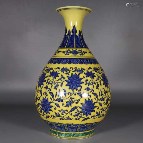 Chinese Qing Dynasty Qianlong Yellow Ground Blue And White 