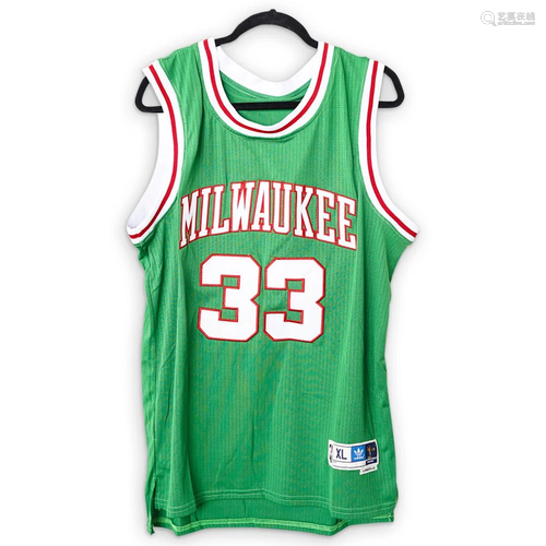 Kareem Abdul-Jabbar Signed Milwaukee Bucks Jersey